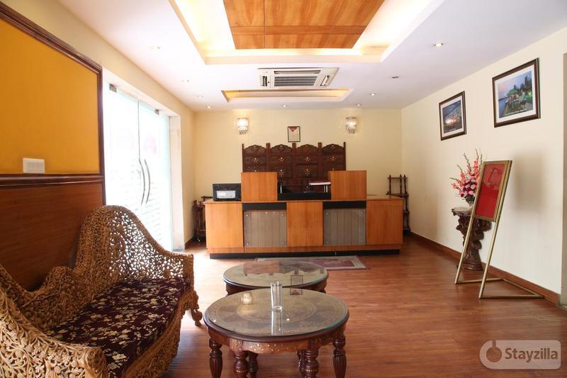 Hotel Emarald, New Delhi Luaran gambar